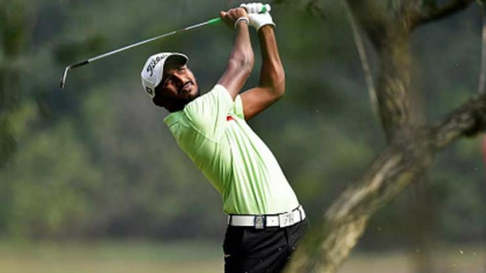 Kolkata Classic Golf 2017: Chikka, Chiragh call the shots in round one