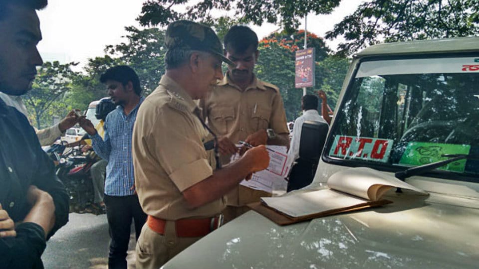 15 vehicles seized for violation of traffic rules