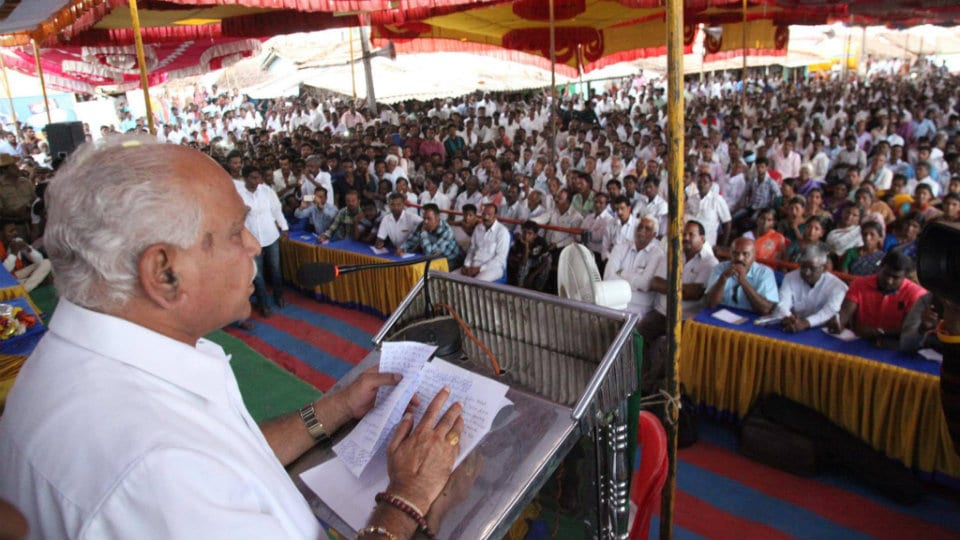 BSY appeals electorate to vote for BJP in by-poll