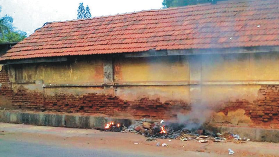 Garbage burning – A bane in Lakshmipuram