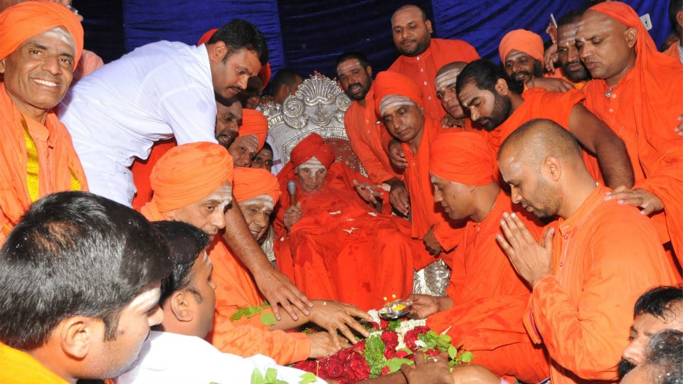 Dr. Shivakumara Swamiji of Siddaganga Mutt turns 110