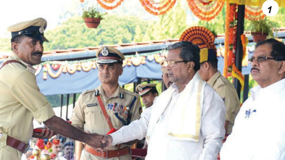 Devaraja SI, Mandi HCs receive CM’s Medal
