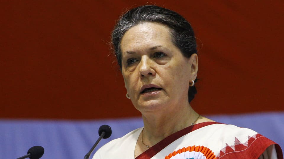 Sonia Gandhi in hospital for food poisoning