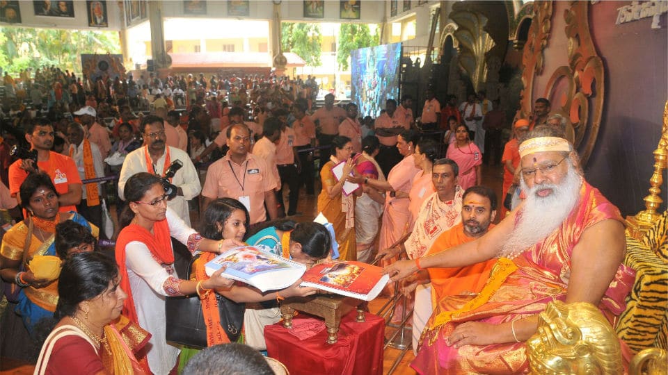 Swamiji gives personal darshan to devotees