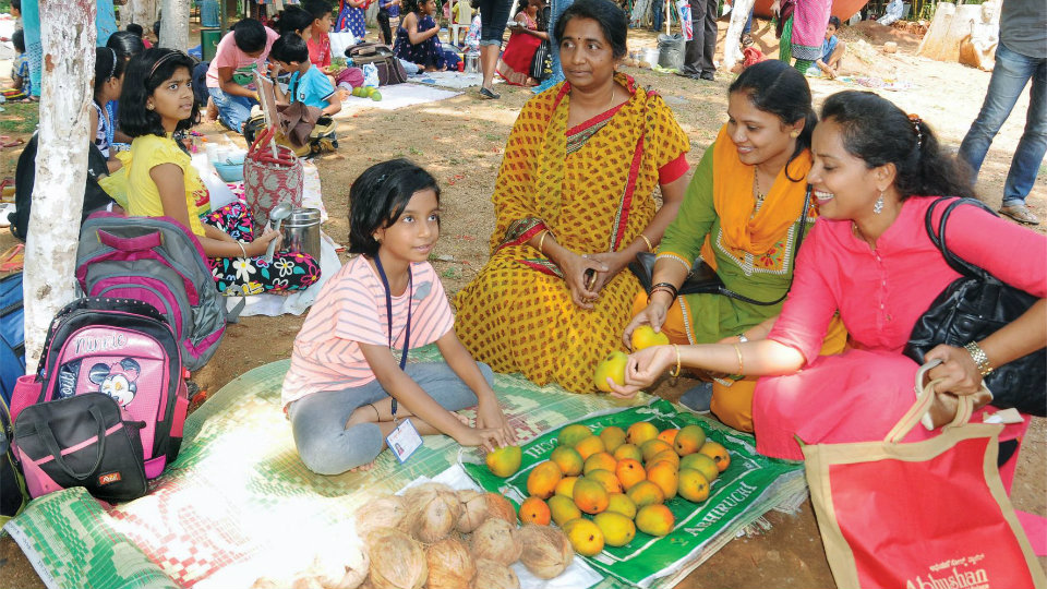 Children turn vendors at Chinnara Mela ‘Santhe’