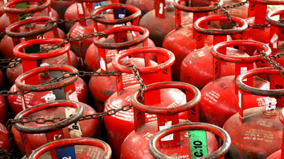 LPG costlier by Rs. 1.50 a cylinder