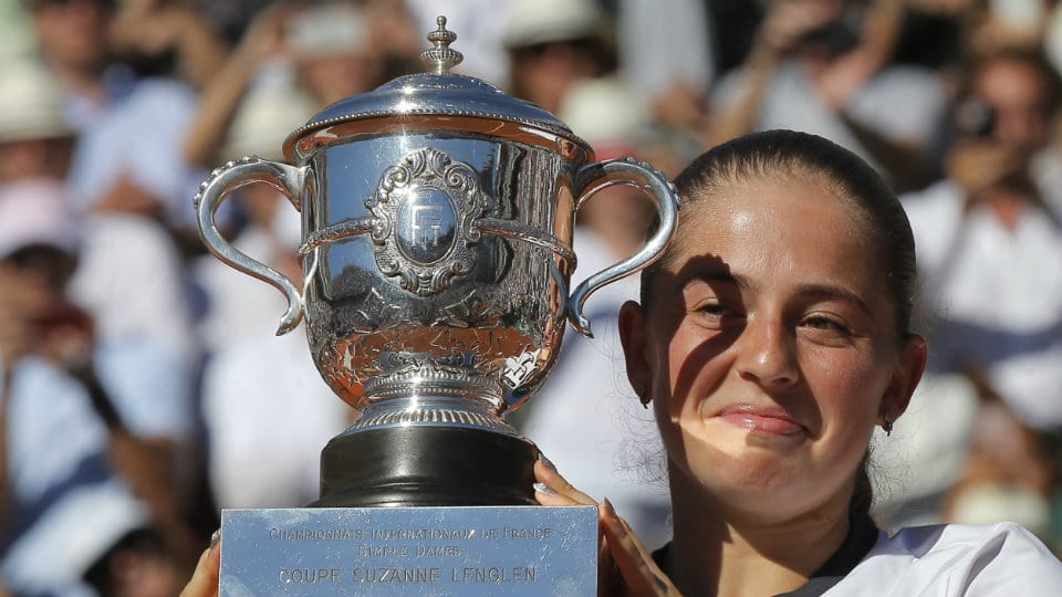 French Open 2017: Ostapenko stuns Halep for first major title