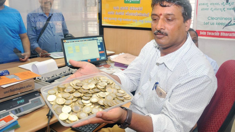 Despite RBI directive, no takers for Rs. 10 coins…