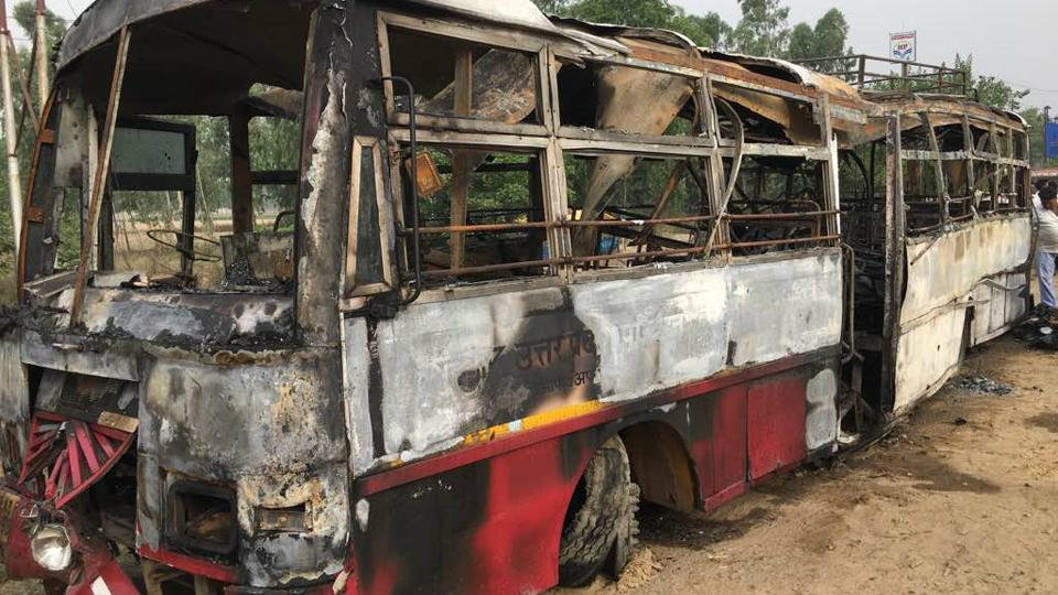 22 bus passengers charred  to death in UP