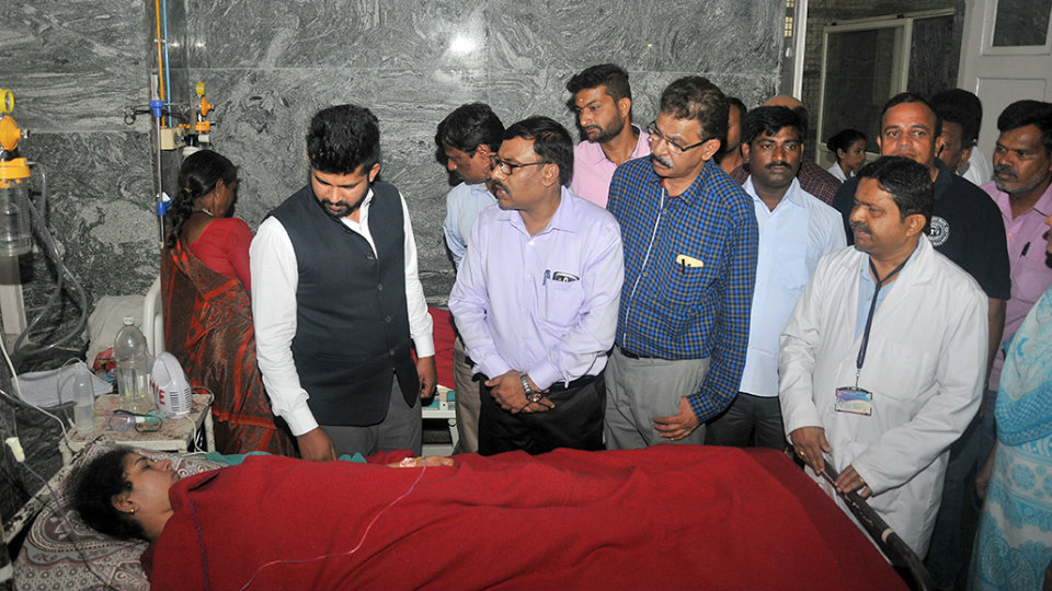 MP Pratap Simha visits K.R. Hospital