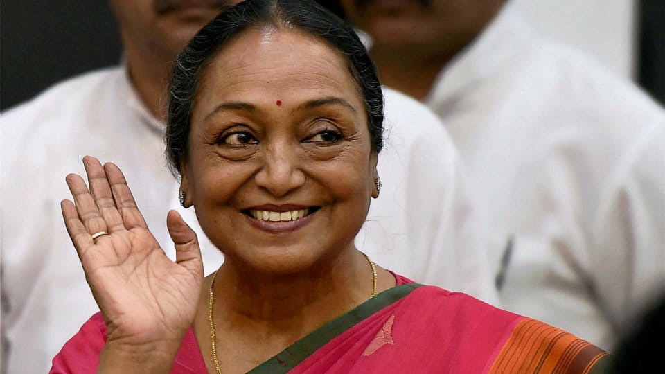 Presidential Election: Meira Kumar files nomination papers