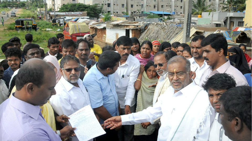 Bharatnagar residents demand basic facilities