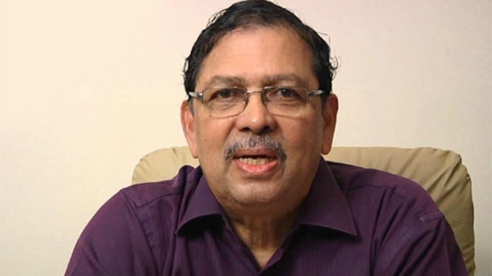 Justice Hegde speaks to select group in city