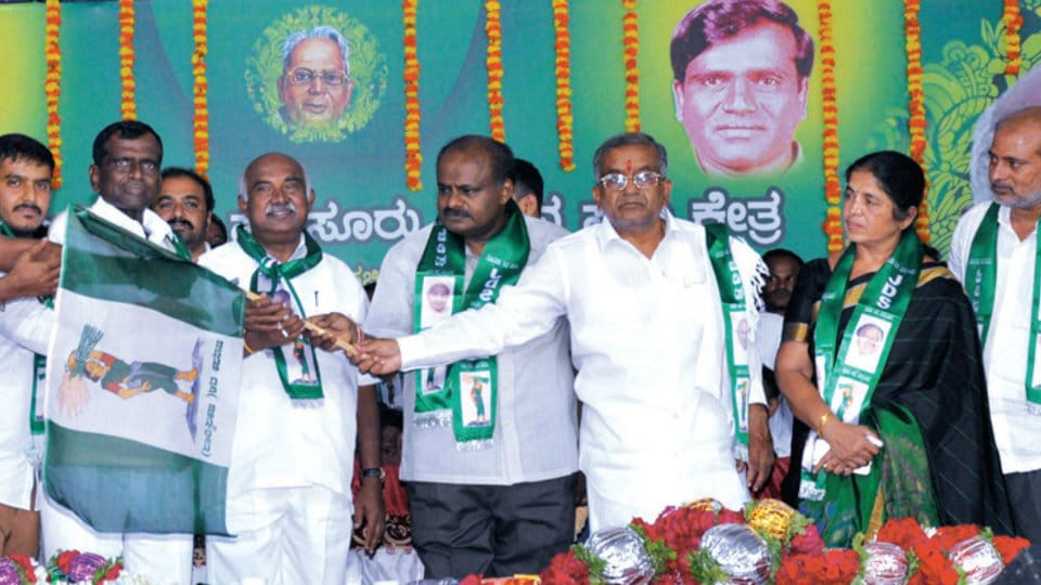 It’s official, A.H. Vishwanath to be JD(S) candidate from Hunsur