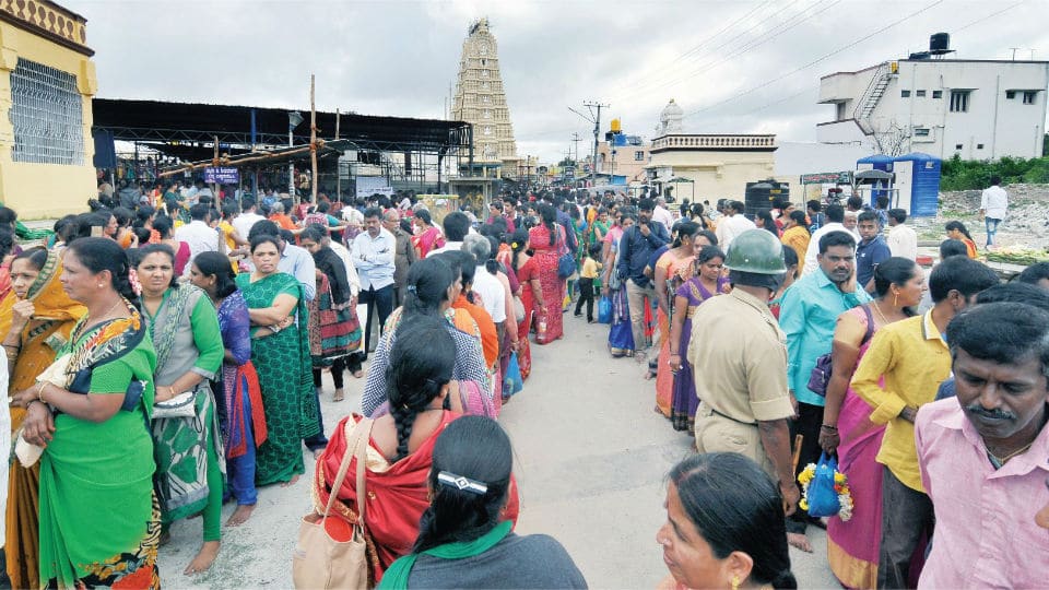 Ashada Shukravara at Chamundi Hill: Entry ticket collection on first day is Rs. 18.21 lakh