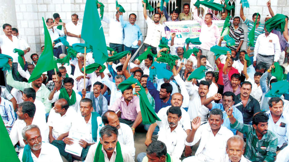 Mandya farmers demand release of water to canals