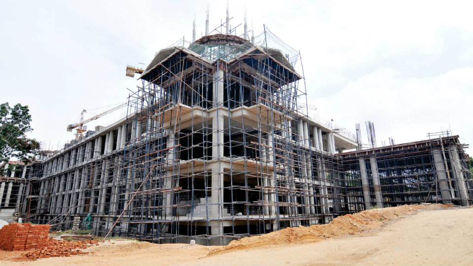 New DC Office Complex taking shape rapidly on Mysuru-Bannur Road