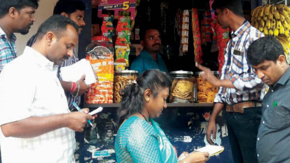 Shops selling tobacco products violating COTPA raided