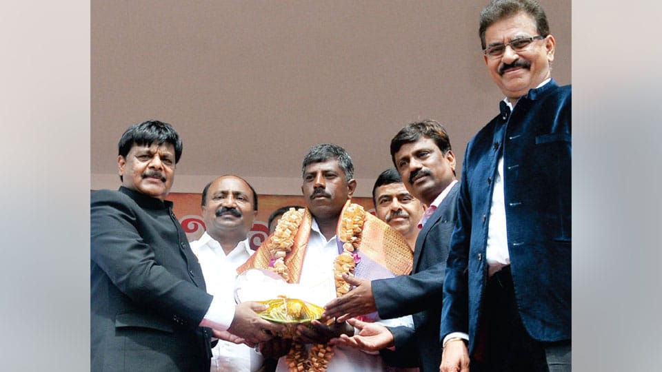 K. Shivaswamy of city honoured with ‘Jeeva Rakshaka Award’