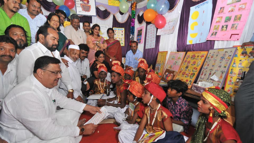 Tent School, Library for Mahouts, Kavadis’ children inaugurated