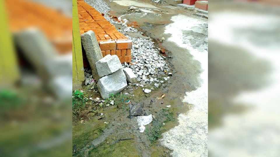 Overflowing manhole on Geetha Mandir Cross Road