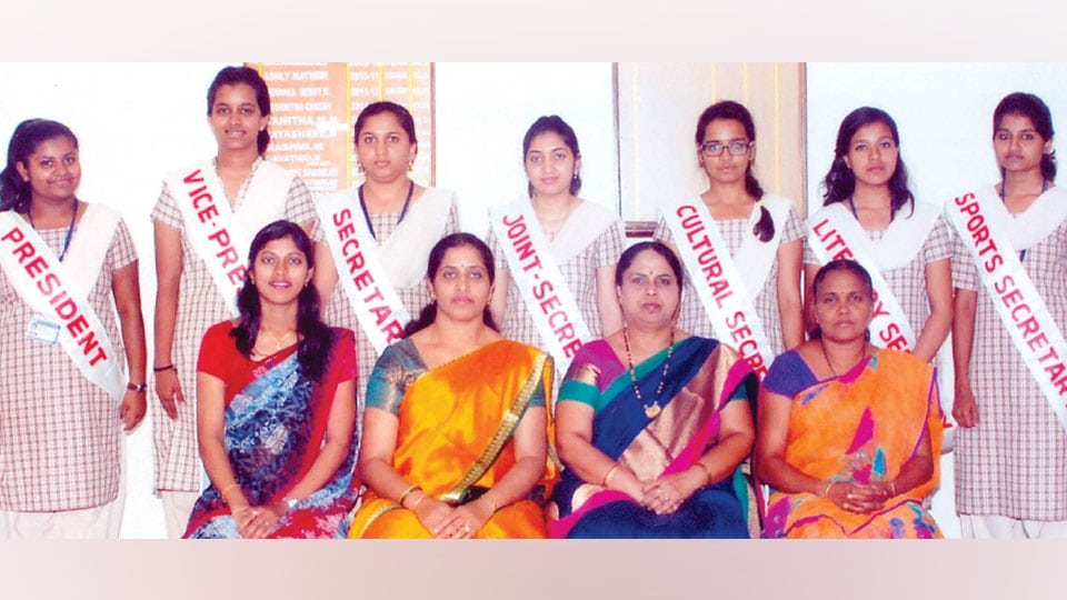 Student Council of MMK&SDM Girls PU College