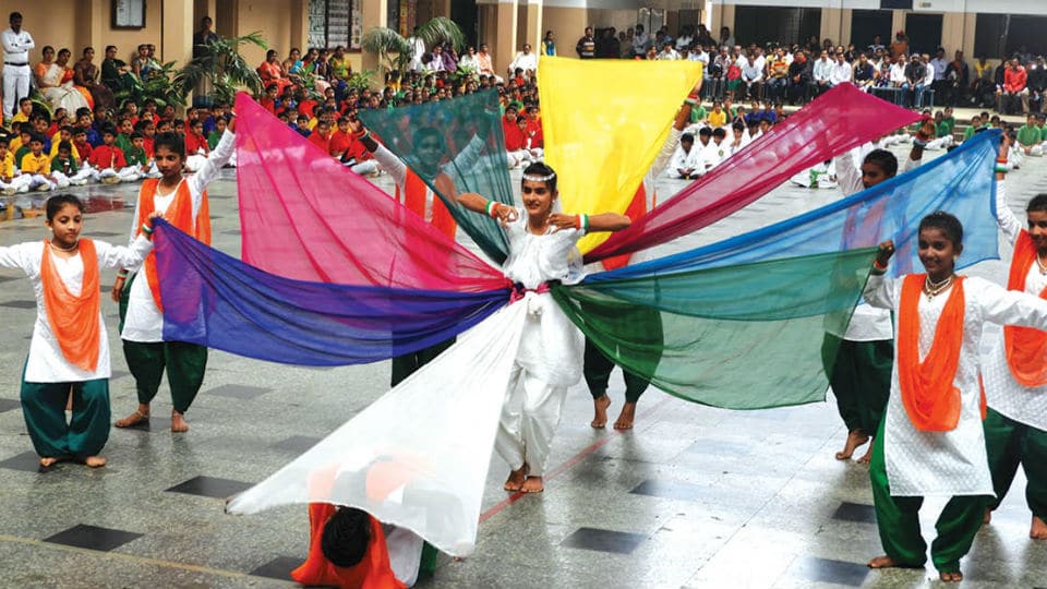 Colourful cultural programmes mark I-Day celebrations: GSSS School, Siddarthanagar