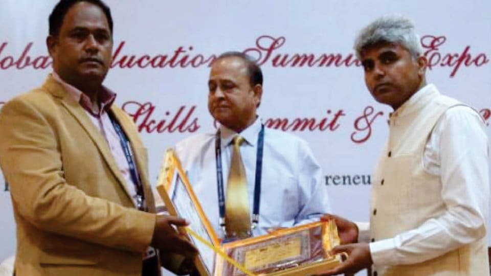 Bags “Emerging Educationist Award”