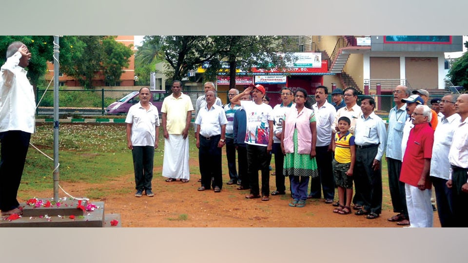 Colourful cultural programmes mark I-Day celebrations: SBM Colony, Sreeramapura