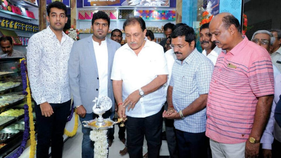 Mahalakshmi Sweets opens another branch in B’luru
