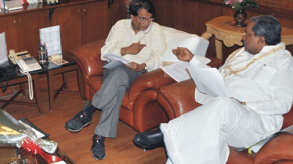 CM calls on Railway Minister