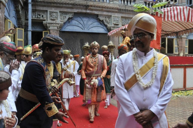 In Pictures: Yaduveer Wadiyar Performs Ayudha Puja To Royal Arms - Star ...