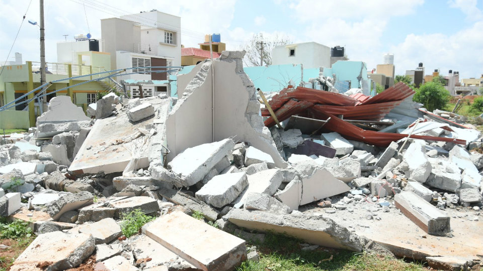 Houses constructed on Dewan Poornaiah canal demolished
