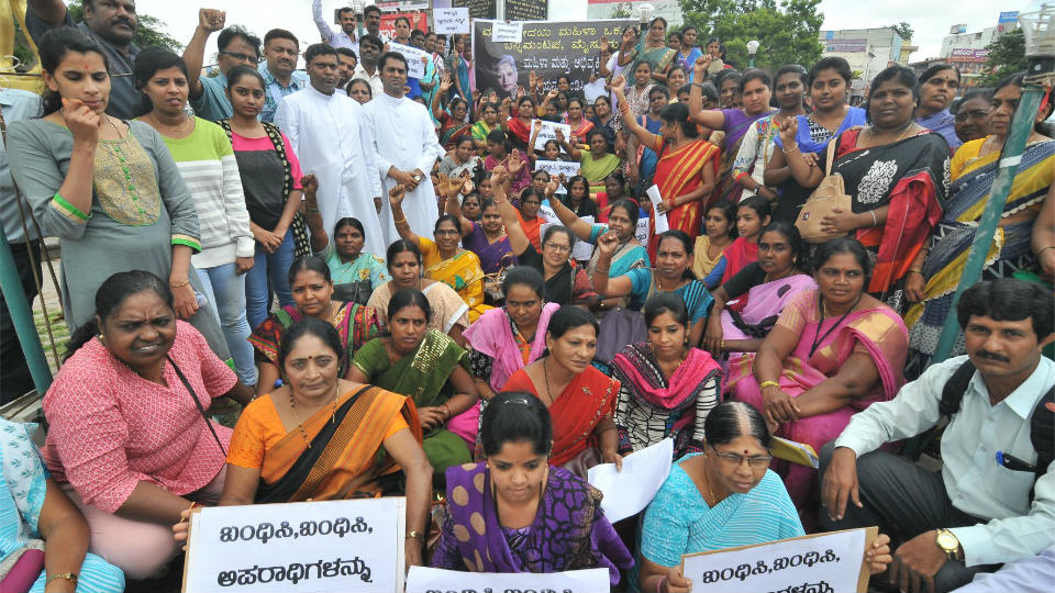 Protesters demand justice for Gauri Lankesh, resignation of K.J. George