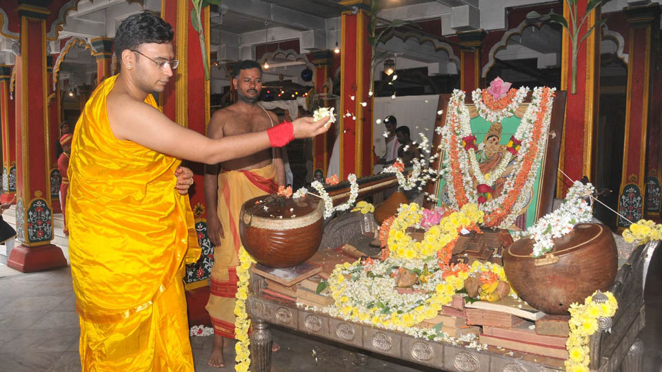 Yaduveer performs Saraswathi Puja