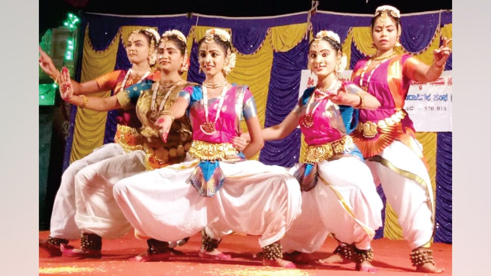 Nadavidyalaya students perform