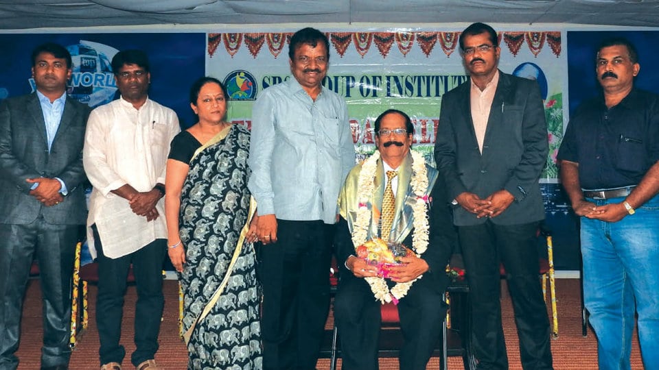 City professor feted at Chitradurga