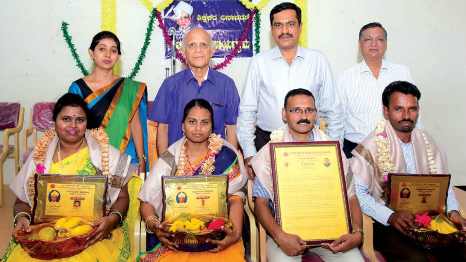 Felicitations mark Teacher’s Day celebrations: Shree Mahaveer Jain Vidyalaya
