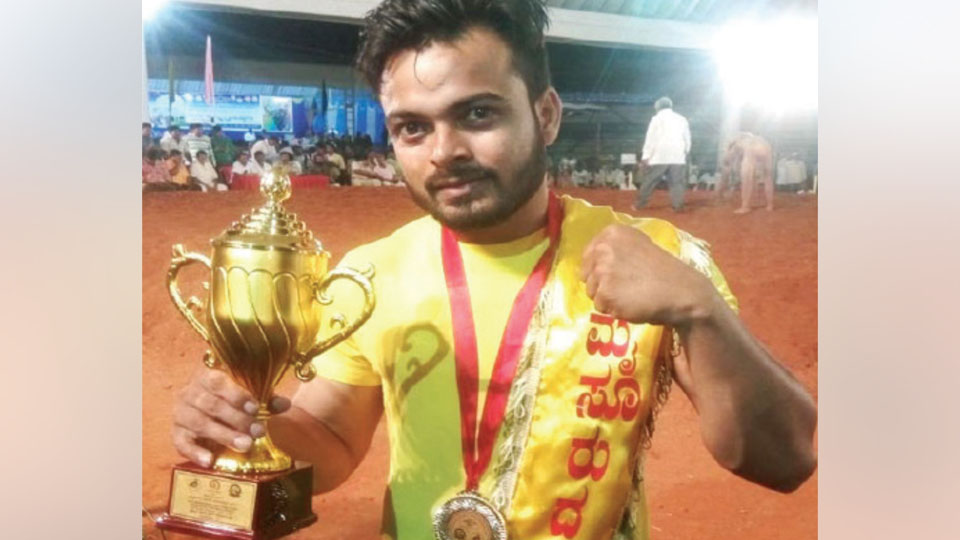 Dasara Arm Wrestling Championship 2017: Mysuru’s Rita Priyanka wins ‘Sri Chamundeshwari – 2017’ award