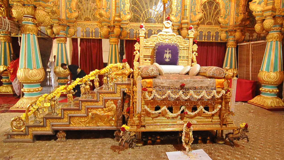 Palace Golden Throne dismantled, shifted to strong room