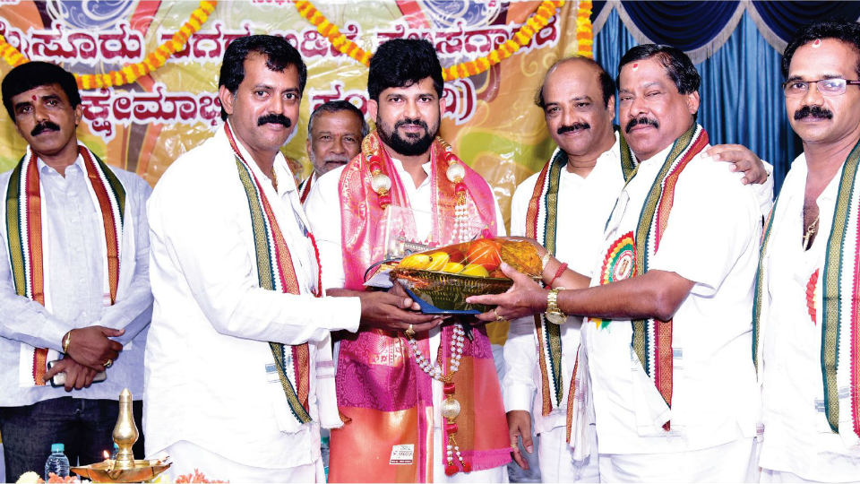 Pratap Simha calls for cooking contractors to organise themselves