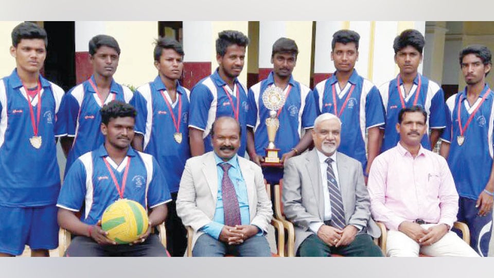 Maharaja’s College wins throwball tournament
