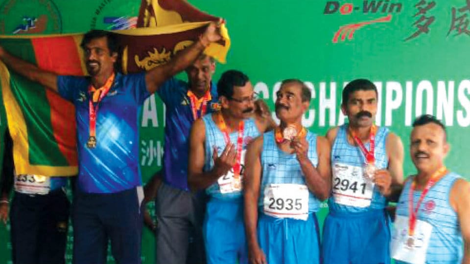 Indian Masters win bronze medal