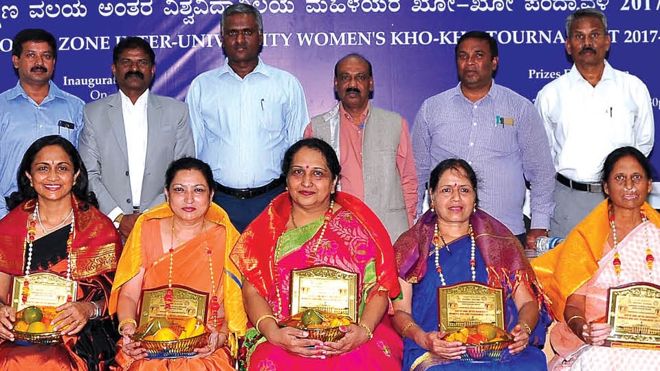 Mysore Varsity felicitates medal winning women kho-kho players