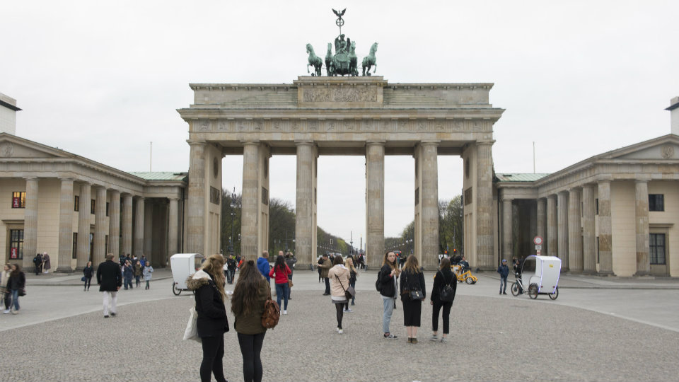 Brandenburg Gate in 1975: Down the memory lane