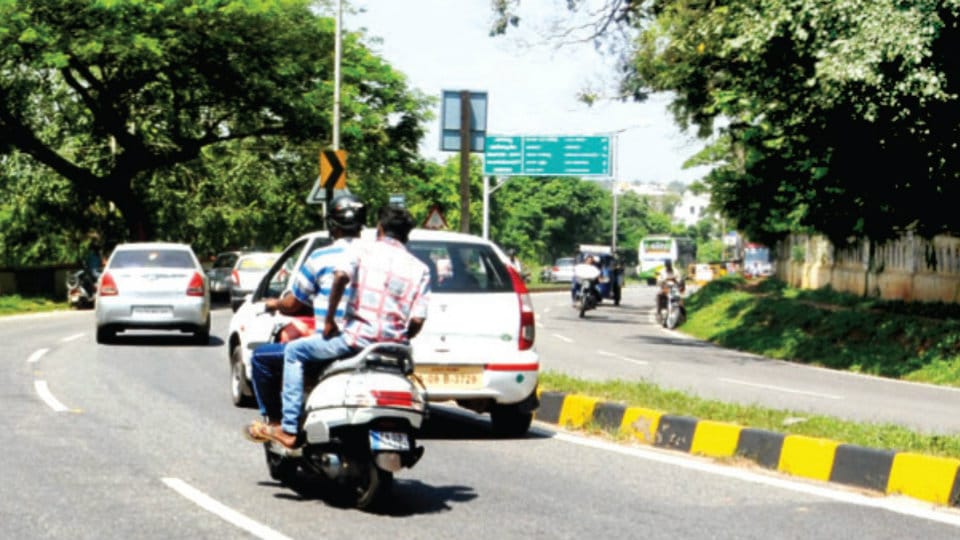Accidents on Hunsur Road not due to curve but drivers’ negligence