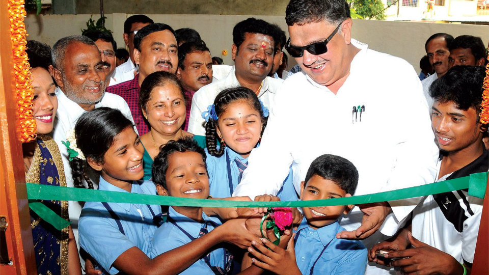 Minister inaugurates specified category school