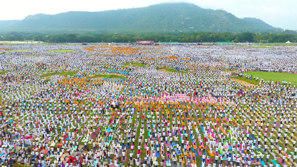 Mysuru enters Guinness World Records for largest yoga lesson