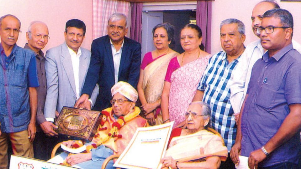 Lifetime Achievement Award presented to Science writer Prof. Lakshmana Rao