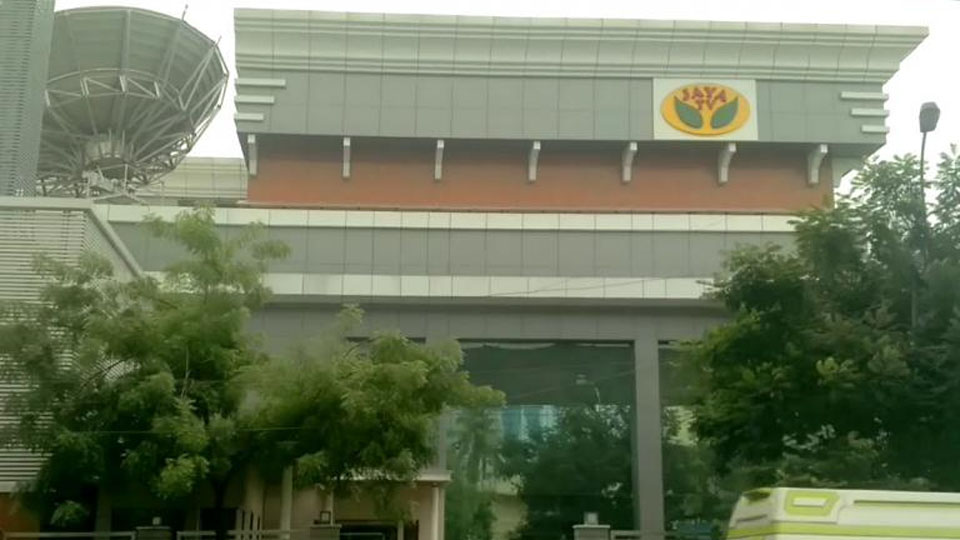 IT sleuths raid Jaya TV offices across TN